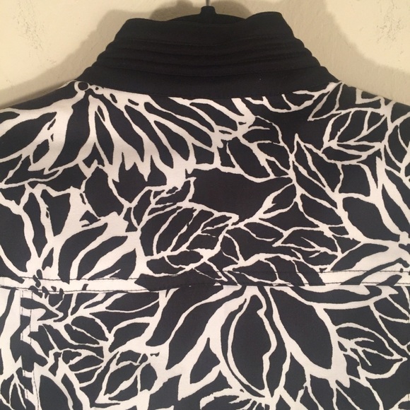 Chico’s Blazer‎ - Picture 5 of 7